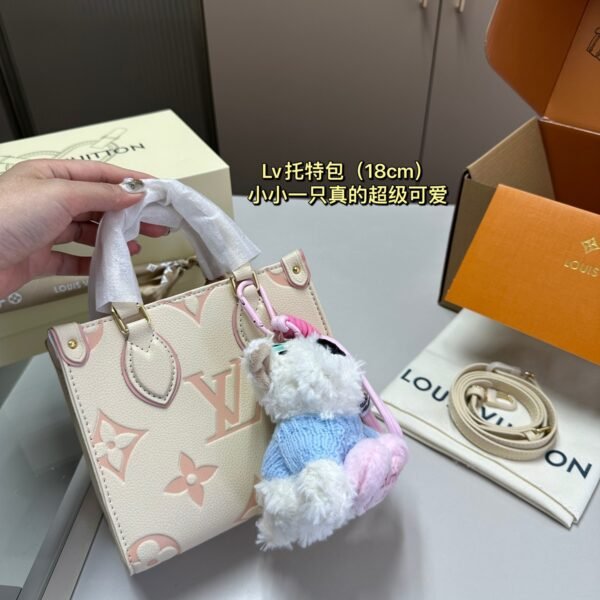 LV Onthego BB - Bag