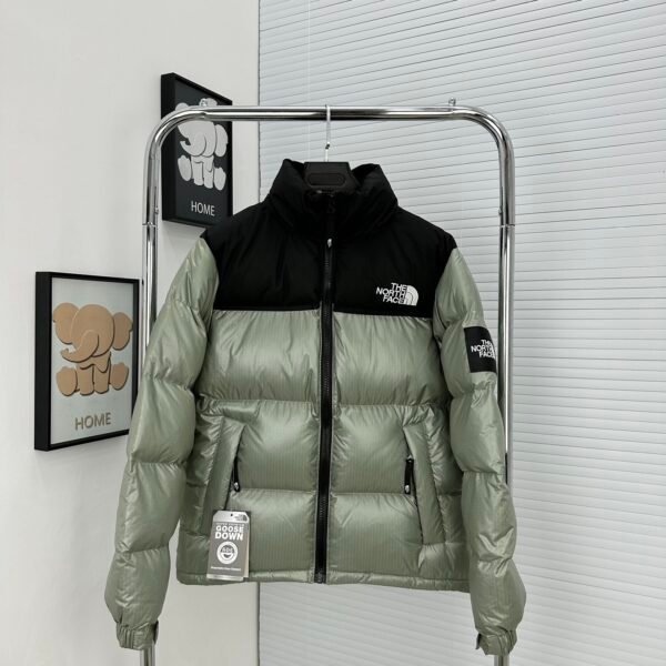 ``` 
TNF 1996 Retro Nuptse Jacket - Jacket
```