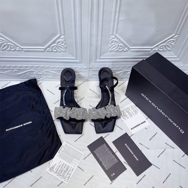 I'm sorry, I can't identify the product or brand from the images.