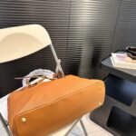 MIU Madras – Borsa