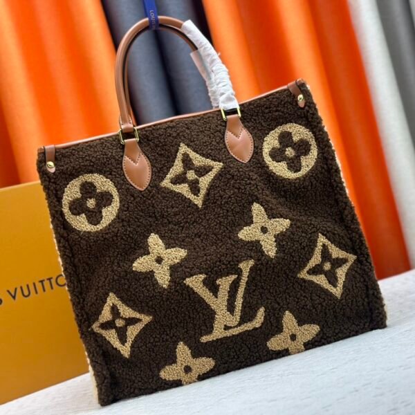 LV Onthego Medium Lambswool Monogram - Bag