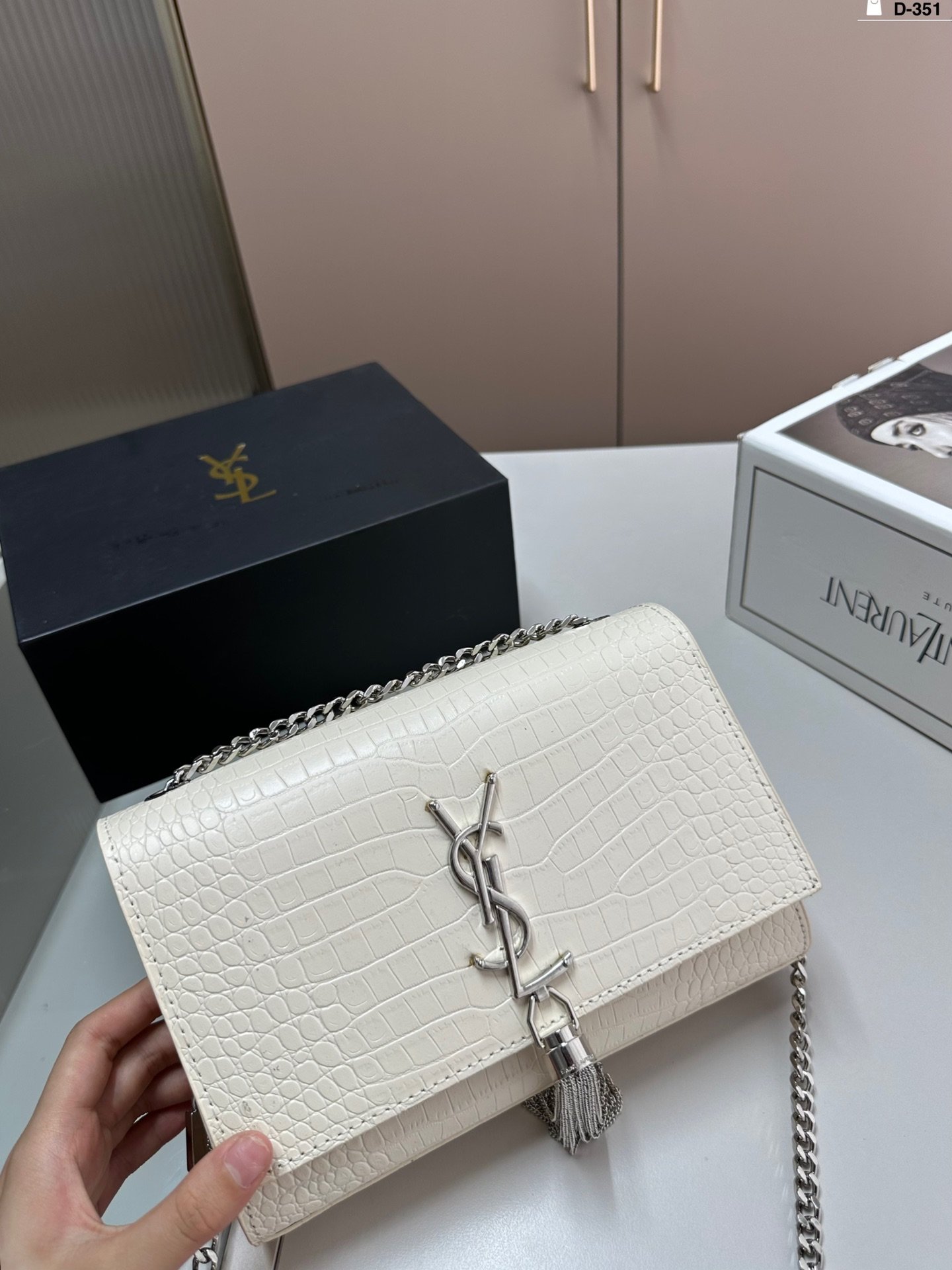 YSL Kate Tassel Croc Embossed Leather - Bag - Image 4
