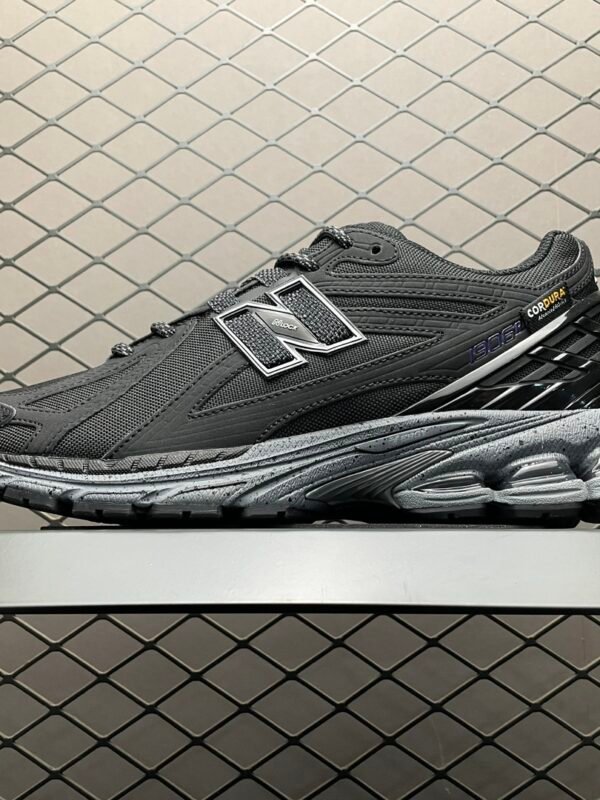 NB 1906R – Sneakers