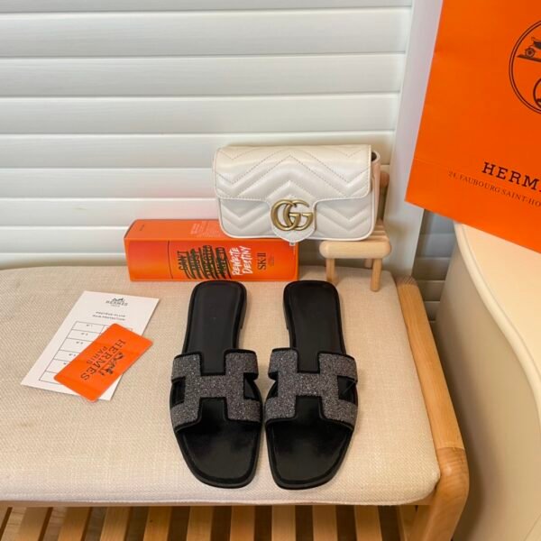 HM Oran Sandals - Sandals