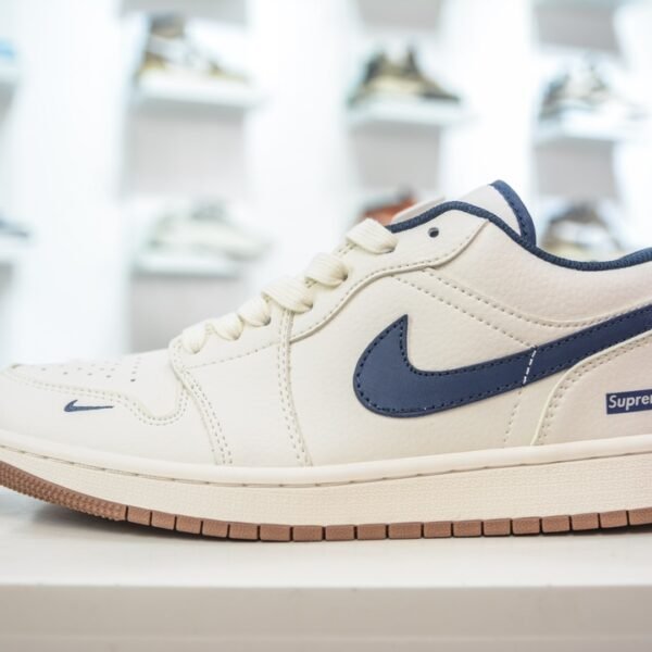 NK Air Jordan 1 Low Supreme - Sneakers
