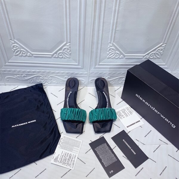 AW Nova Sandals - Sandals