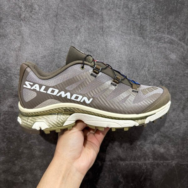 I'm unable to identify the brand from the provided list.
