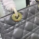 CD Lady CD – Borsa