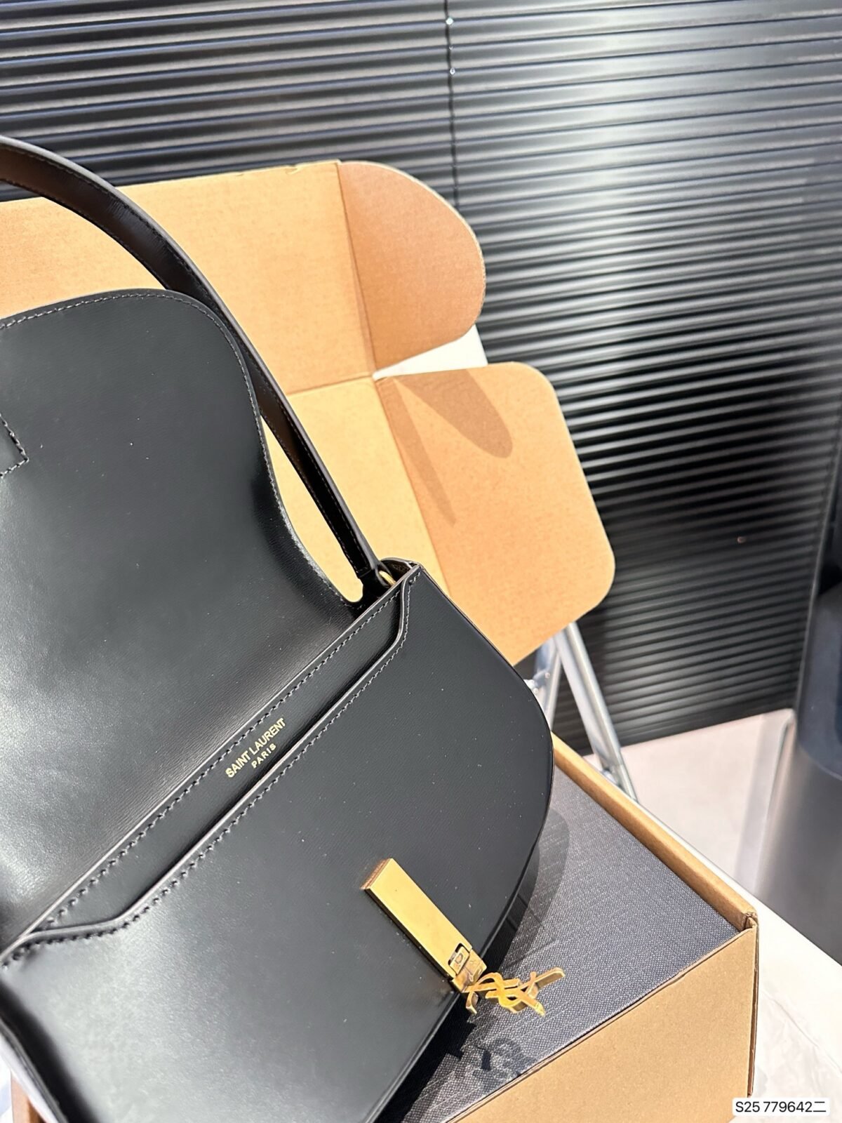 YSL Le 5 à 7 Hobo – Bag — 5