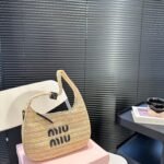 MIU Wander Matelassé Raffia Beige Raffia – Bag