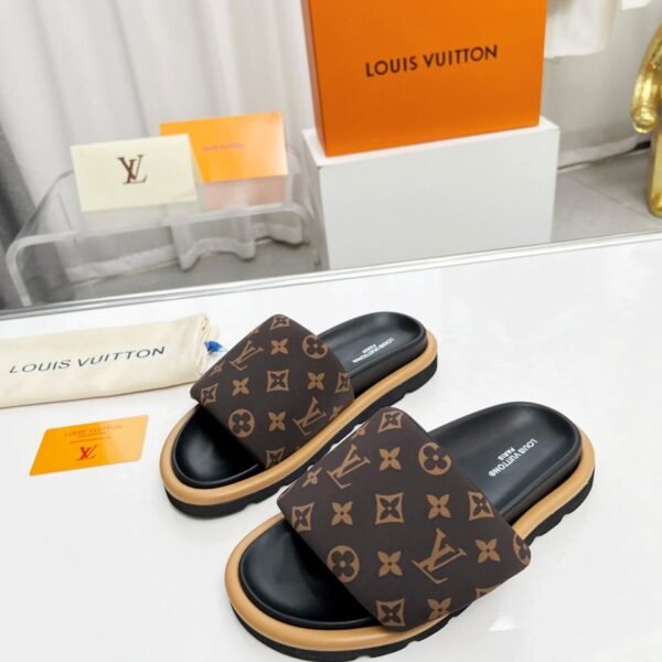 LV Waterfront - Slides