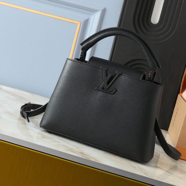 LV Capucines - Bag