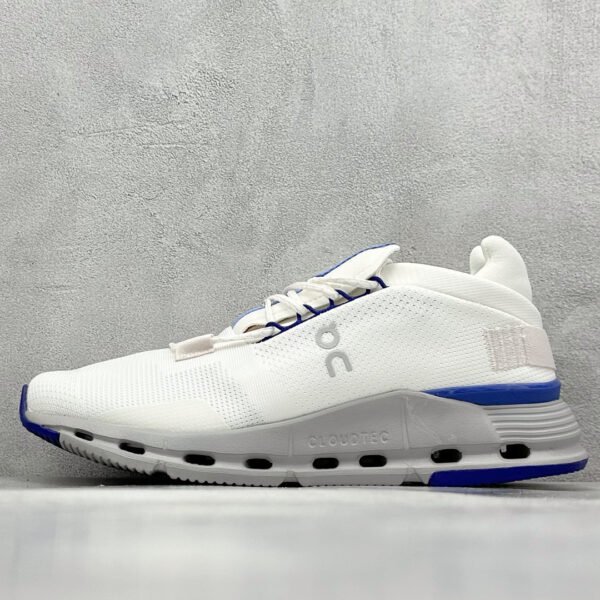 ON Cloudnova - Sneakers