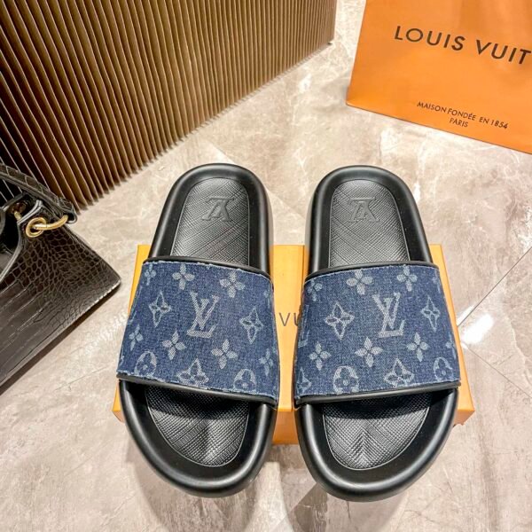 LV Waterfront - Slides