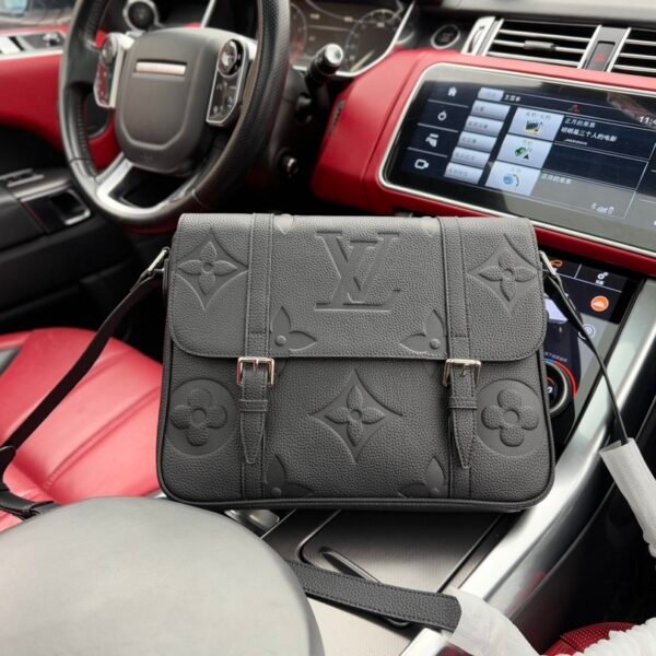 LV District PM - Bag