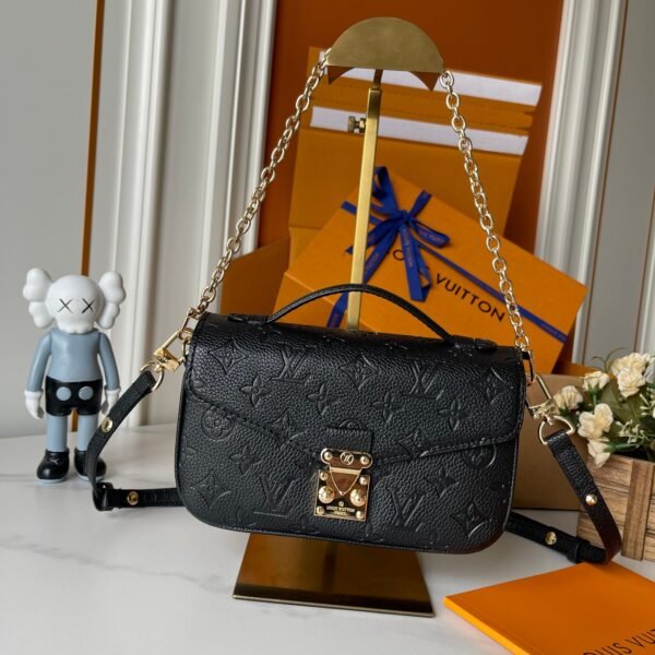 LV Pochette Métis Black Empreinte Leather - Bag