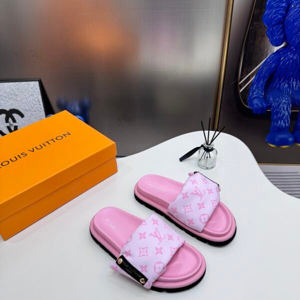 LV Pool Pillow Comfort Pink Monogram - Slides