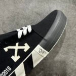 OW Vulcanized Low Top – Sneaker – Nero