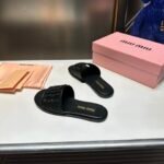 MIU Matelassé Slides – Slide