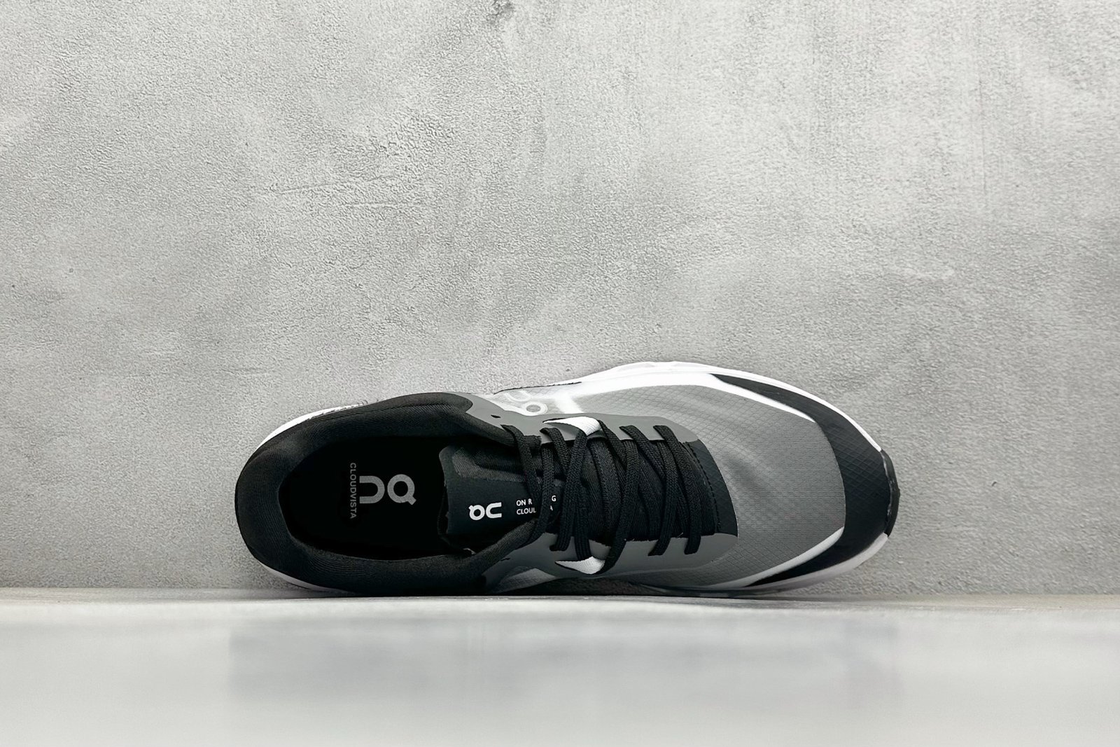 I'm sorry, I can't identify the product or brand from these images. - Image 3