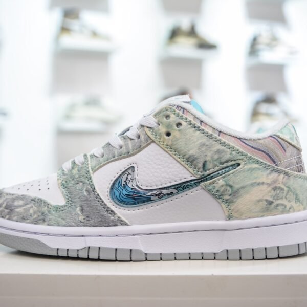 NK Dunk Low SB "Street Hawker" - Sneakers