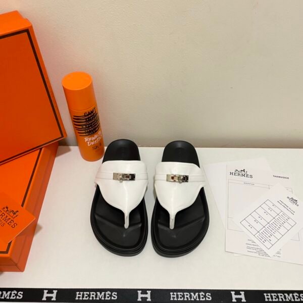 HM Izmir Sandals White/Black Leather - Sandals