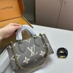 LV Pochette Métis Monogram Empreinte – Bag