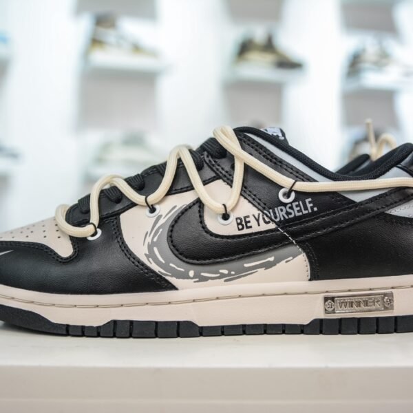 NK Dunk Low OW - Sneakers