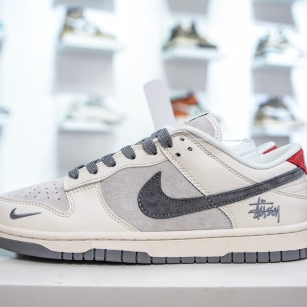 NK SB Dunk Low Stussy - Sneakers