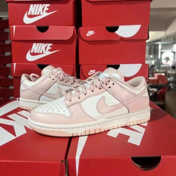 NK Dunk Low - Sneakers