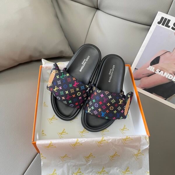 LV Waterfront - Slides