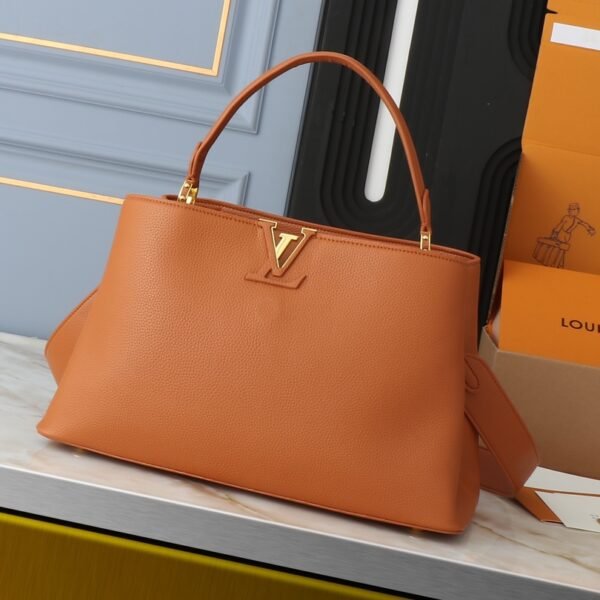 LV Capucines - Bag