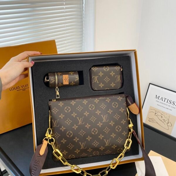 LV Multi Pochette Accessoires - Bag