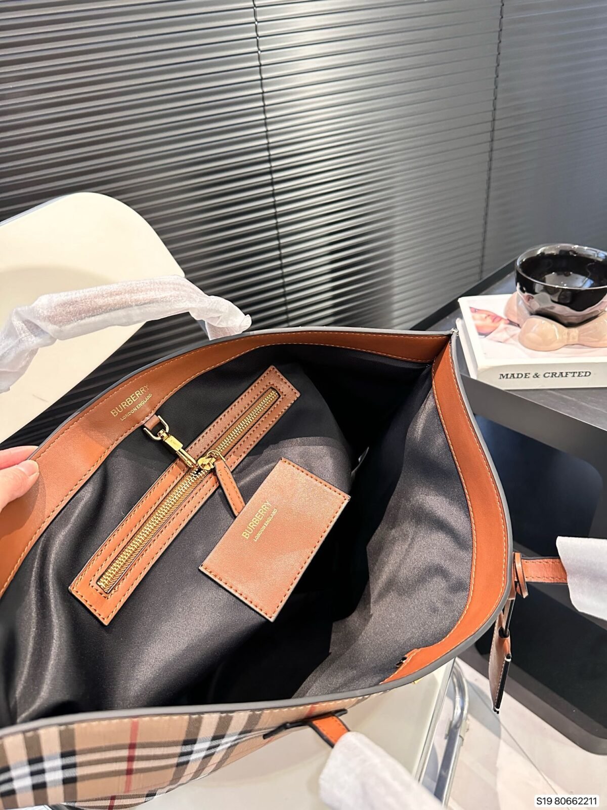 BBR Vintage Check Medium Tote – Bag — 9