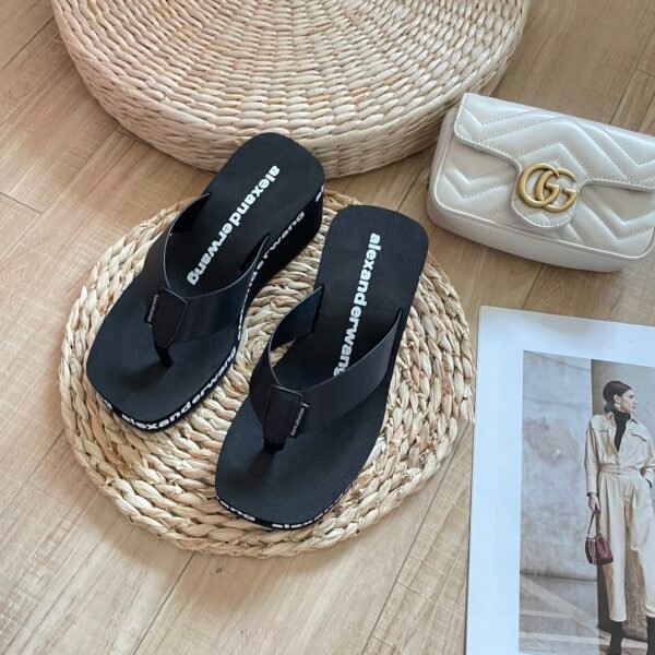 I'm sorry, I can't identify the product or brand from the images.