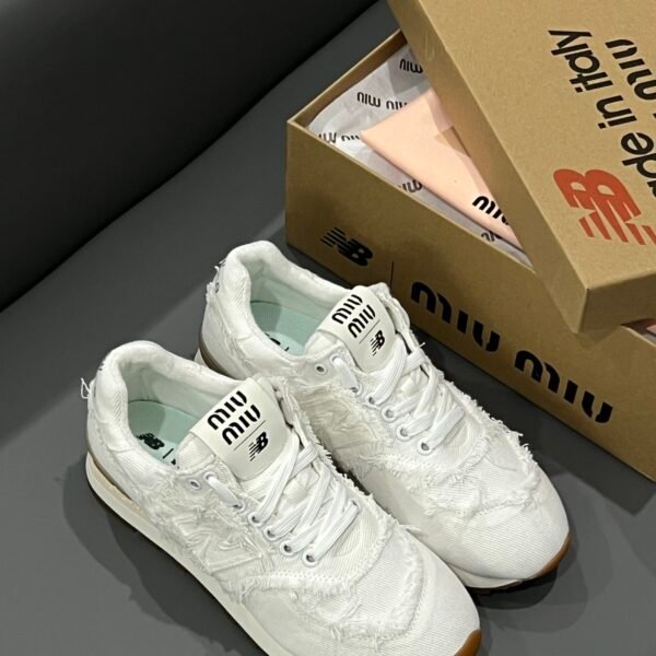 NB 574 MIU Collaboration White Distressed Canvas - Sneakers