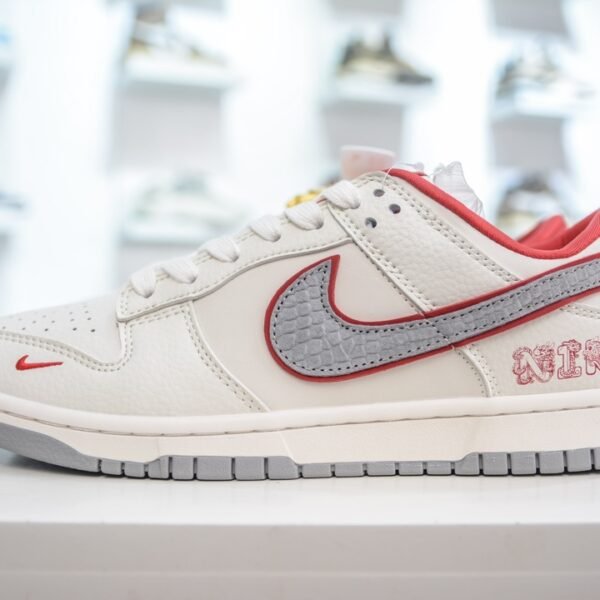 NK Dunk Low Year of the Rabbit White/Red - Sneakers