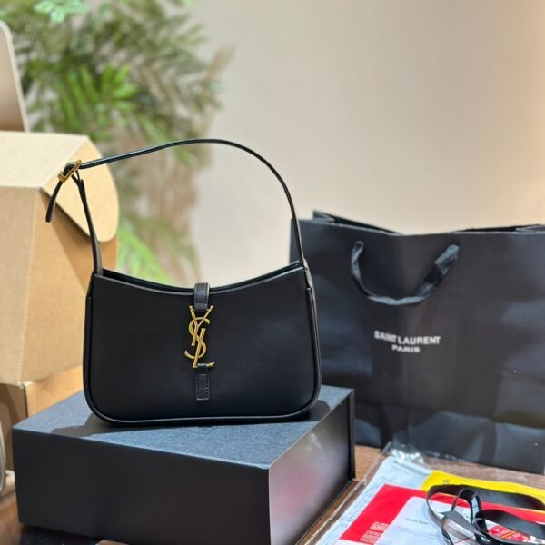 YSL Le 5 à 7 Hobo - Bag