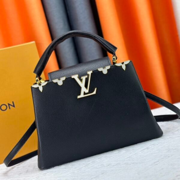 LV Capucines - Bag