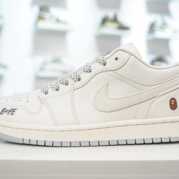 NK Air Jordan 1 Low BAPE - Sneakers