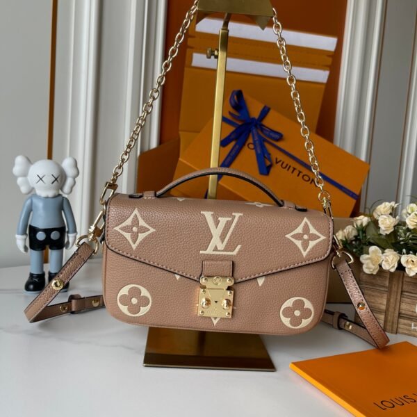 LV Pochette Metis Monogram Giant Reverse - Bag