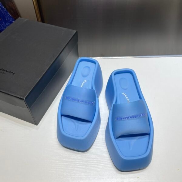 BAL Pool Slide - Slides