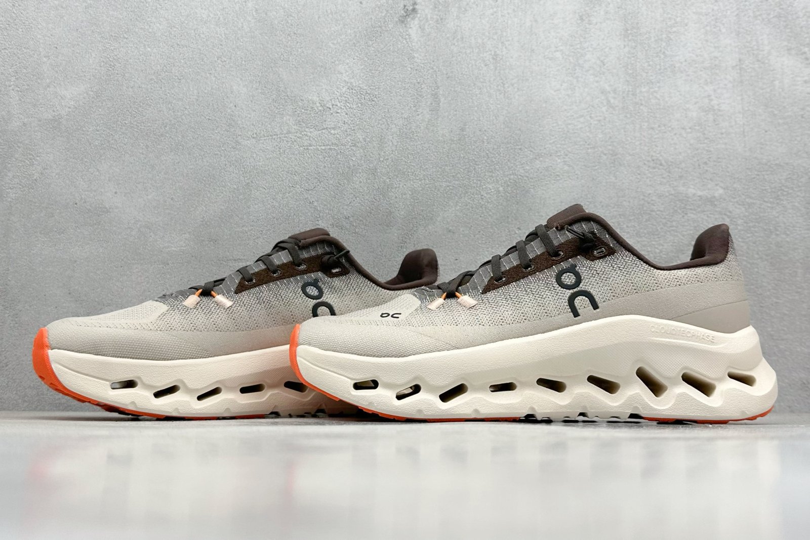 I'm unable to identify the brand or model of the shoes in the images. - Image 5