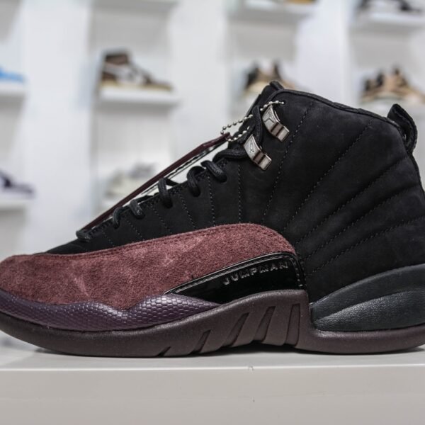 NK Air Jordan 12 A Ma Maniére - Sneakers