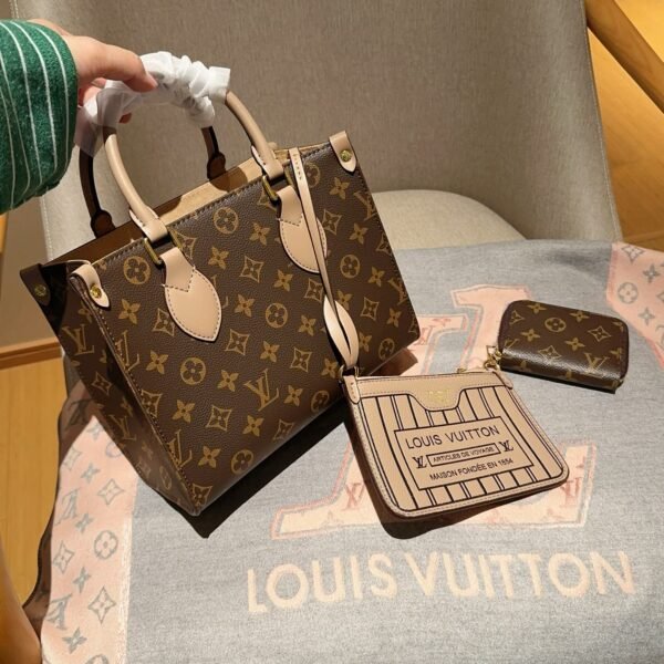 LV OnTheGo PM Monogram - Bag
