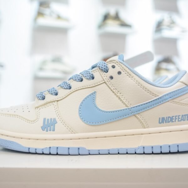 NK Dunk Low Undefeated 5 On It Sky Blue - Sneakers