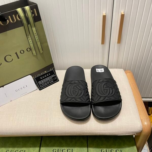 GG Pursuit - Slides