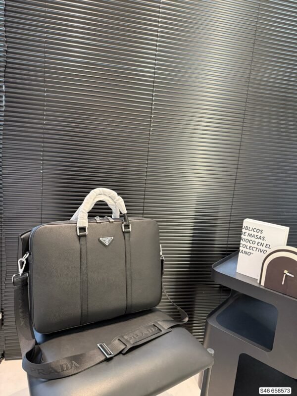 PR Saffiano Leather Briefcase Black – Sac