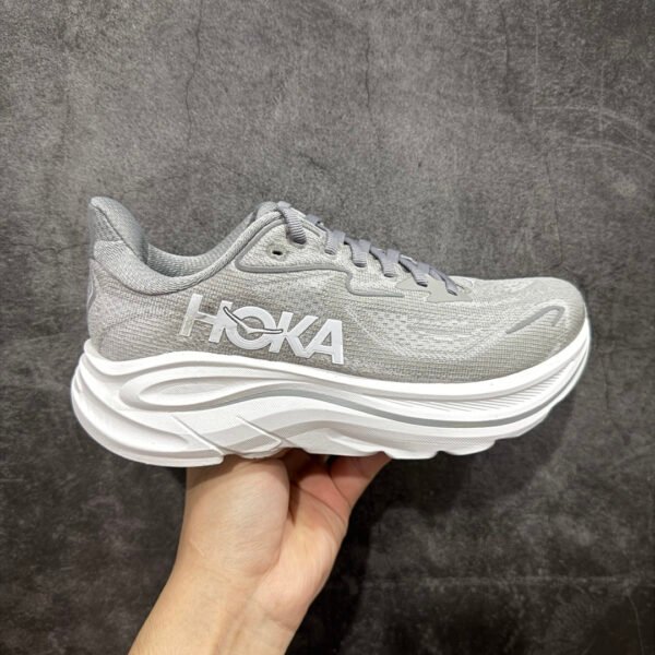 ```plaintext
HK Clifton 9 - Sneakers
```