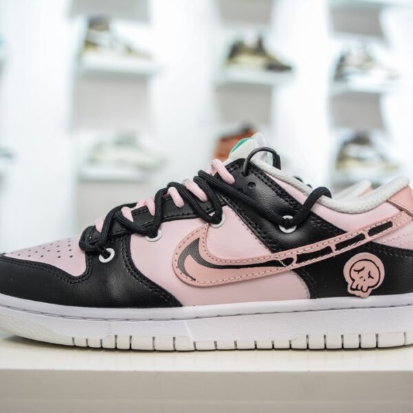 NK Dunk Low - Sneakers